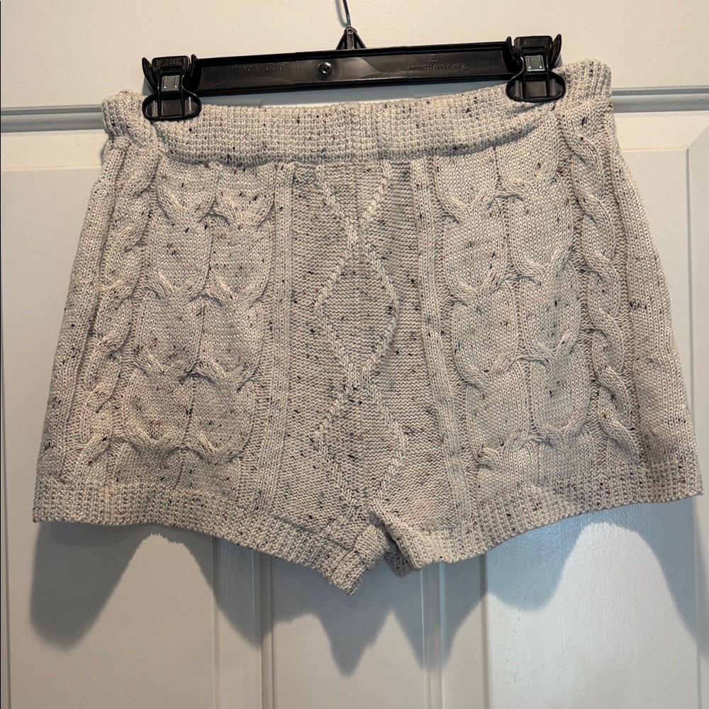 Blu Pepper Cable Knit Shorts in Light Gray Speckle